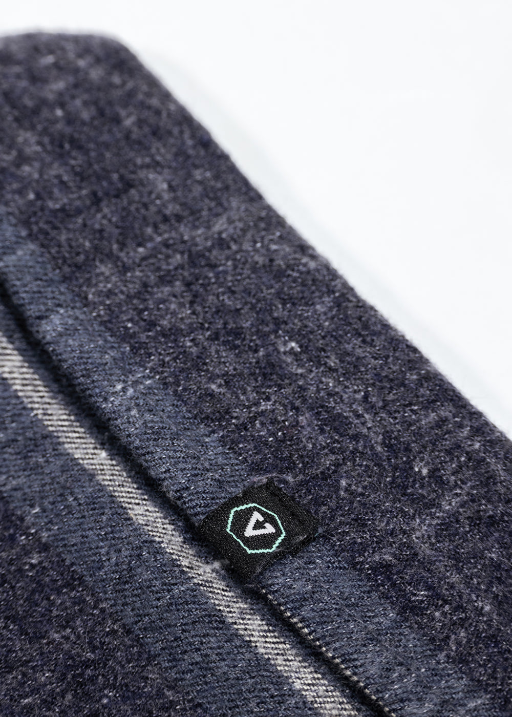 Vissla Central Coast Eco Ls Flannel in Navy Heather, view 3