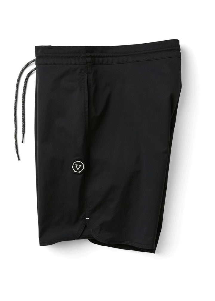 Vissla Visions 17.5" Boardshort in Black, view 3