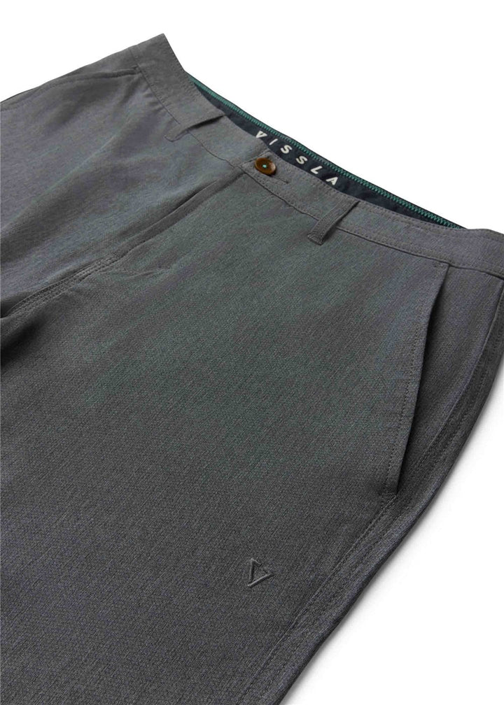 Vissla Canyons 25 Hybrid 18.5" Walkshort in Phantom, view 4