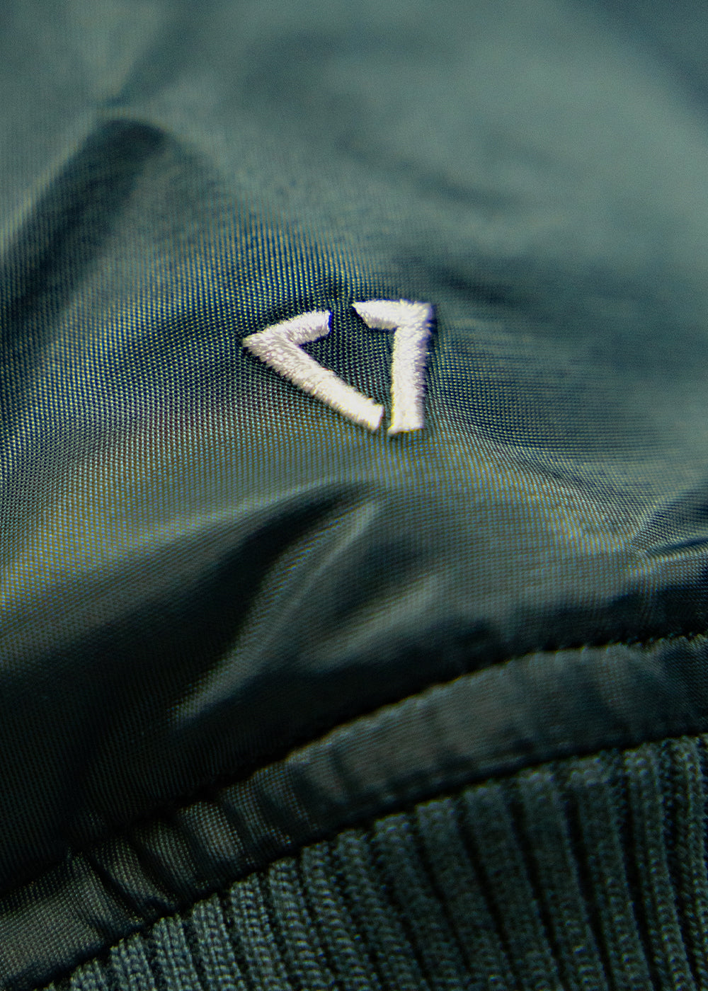Vissla Master Jacket in Evergreen, view 6