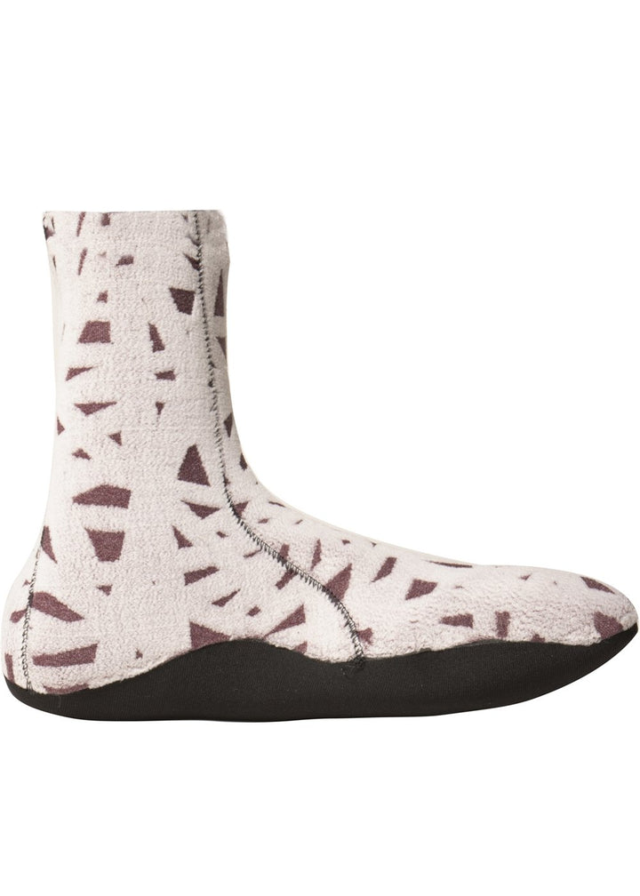 Vissla 7 Seas 7Mm Round Toe Bootie in Black, view 5